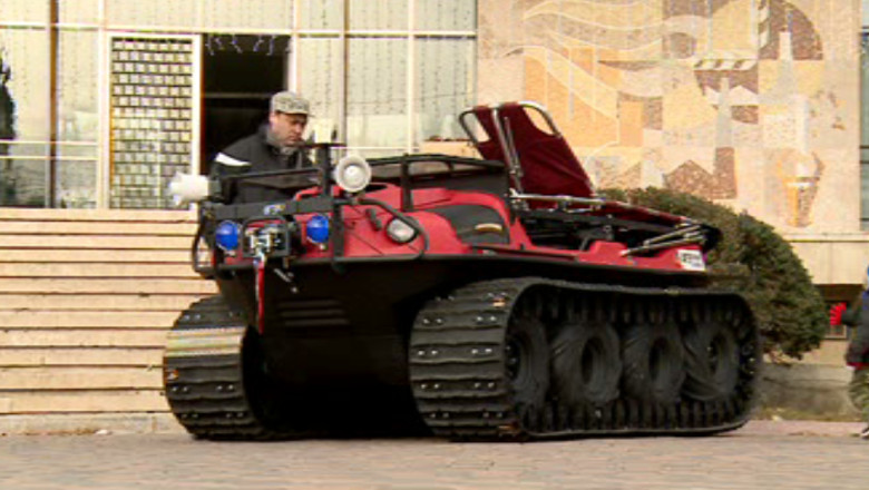 Iasiul, pregatit de iarna grea. Au fost cumparate doua senilete noi, elicopterul SMURD a iesit din revizie Imagine