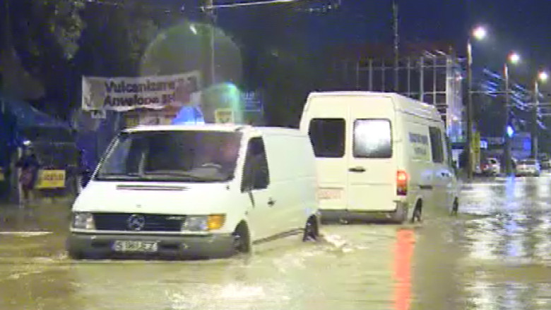 Iasiul, sub ape dupa o ploaie puternica  Imagine