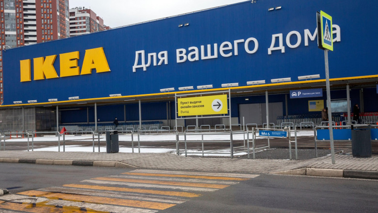 IKEA isi vinde toate fabricile din Rusia Imagine