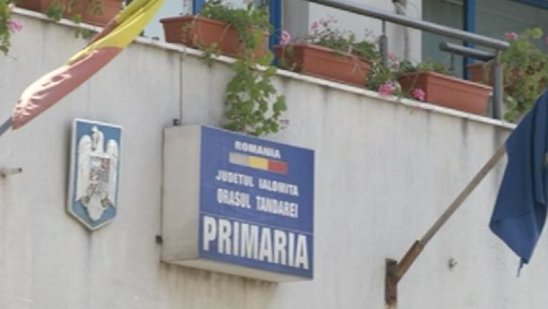 ILEGAL. 90 de asistati sociali din Ialomita, platiti pentru ore de munca fictive Imagine