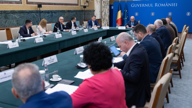 Ilie Bolojan a discutat din nou cu alesii locali despre reforma administratiei. Ce le-a transmis functionarilor din primarii Imagine