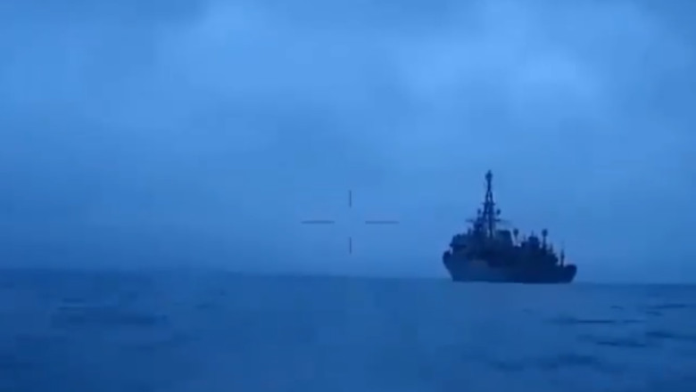 Imagini ale atacului cu drone asupra navei Ivan Khurs din flota rusilor de la Marea Neagra Imagine