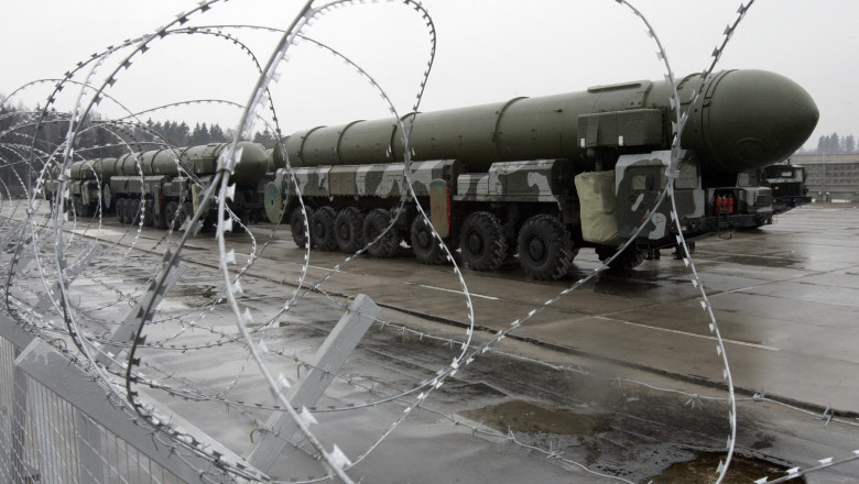 Imagini cu pregatirea unei rachete nucleare R-30 Bulava de catre rusi au fost realizate din satelit Imagine