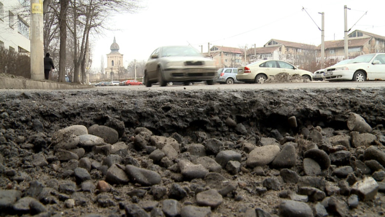 Imagini dezolante in Iasi dupa topirea zapezii Imagine