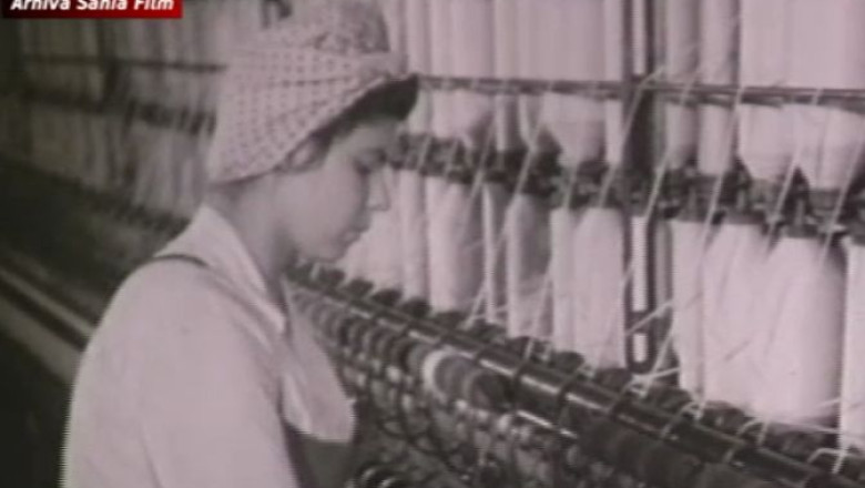 Imagini document. 1950: Fostii analfabeti ii scriu tovarasului Stalin Imagine