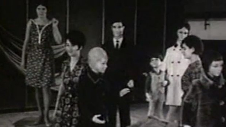 Imagini document. 1969: Uzina de frumusete de la Craiova Imagine