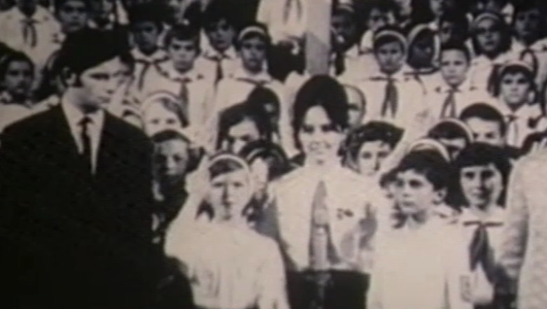 Imagini document. 1975: Juramantul „decreteilor” Imagine