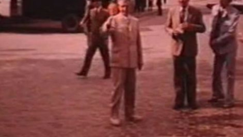 Imagini document. 1980: Nicolae Ceausescu demoleaza cartierul Uranus Imagine