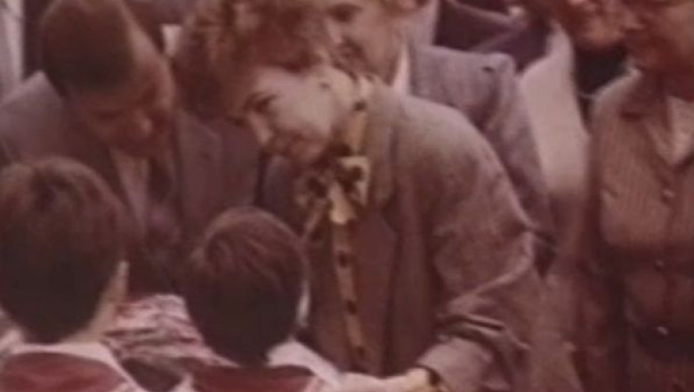 Imagini document. 1987: Raisa Gorbaciova, in vizita la Palatul Pionierilor Imagine
