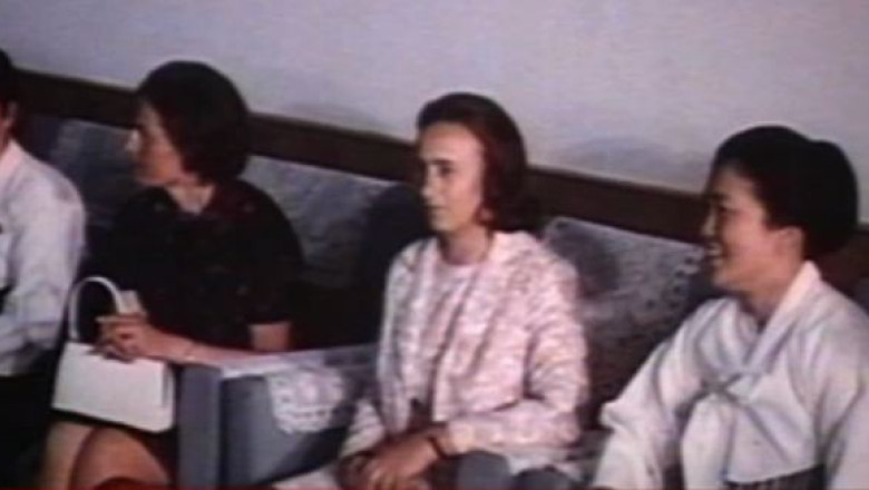 Imagini document. Elena Ceausescu si feministele din Phenian Imagine