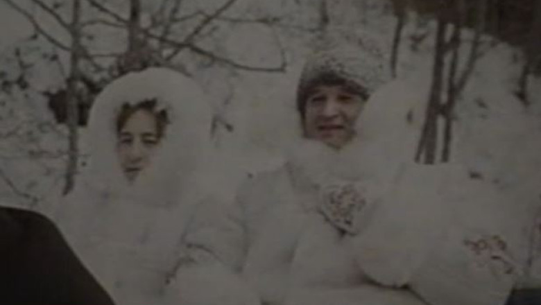 Imagini document. Nicolae si Elena Ceausescu, la plimbare cu sania Imagine