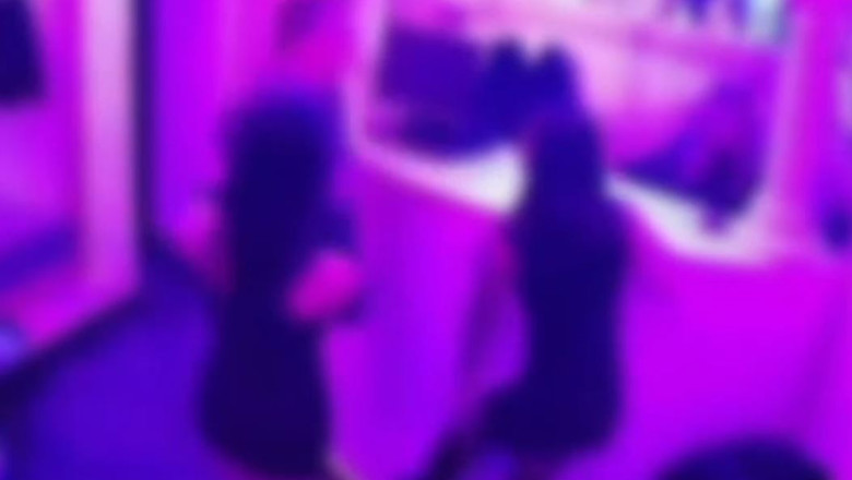 Imagini noi cu turisti straini inselati in Centrul Vechi din Bucuresti. Cum erau pacaliti de angajatii din baruri Imagine