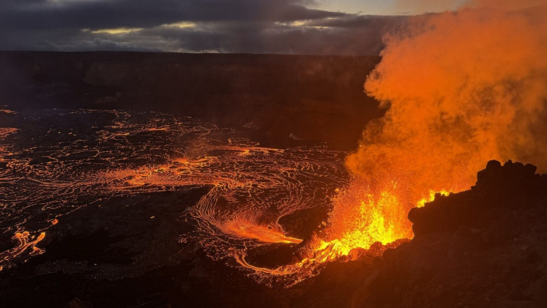 Imagini spectaculoase cu eruptia Vulcanului Kilauea din Hawaii Imagine