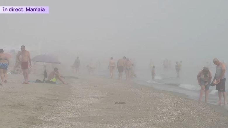 Imagini spectaculoase de pe litoral: O ceata densa a cuprins plajele din Mamaia si Vama Veche Imagine