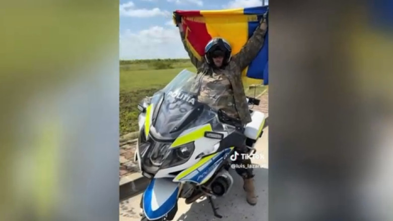 Imbracata in uniforma, Sosoaca s-a urcat pe motocicleta unui politist si s-a filmat pentru TikTok. Politia a reactionat imediat Imagine