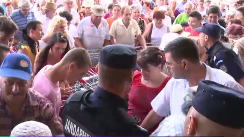 Imbulzeala la reduceri Imagine