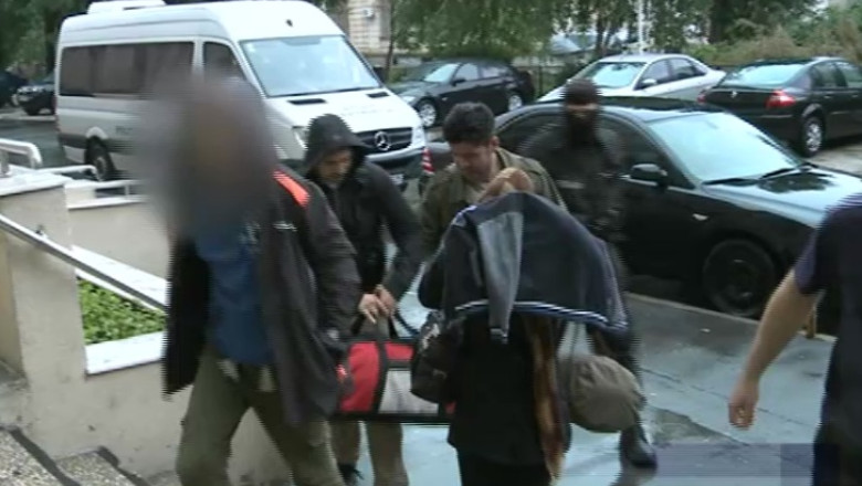 Imigratie ilegala. Opt cetateni romani si germani, ridicati de DIICOT Imagine