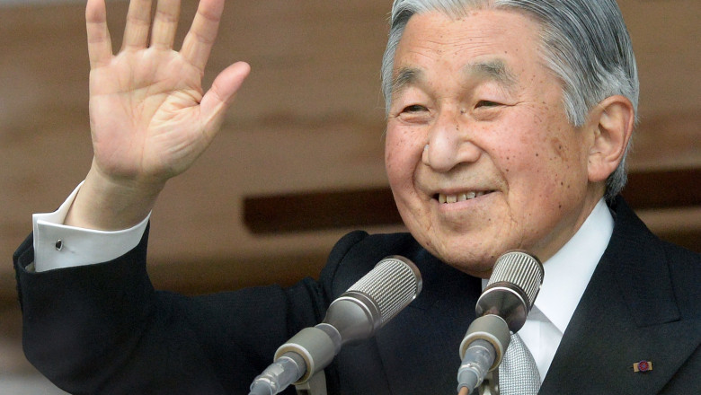 Imparatul Akihito a implinit 80 de ani. Mii de japonezi au infruntat frigul pentru a-l saluta Imagine