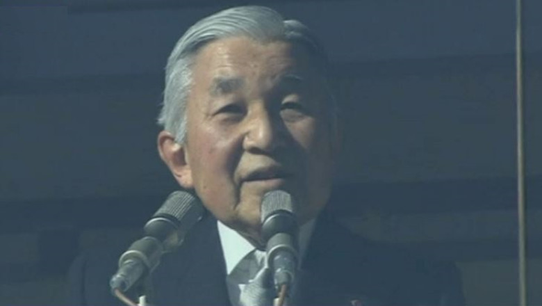 Imparatul Akihito al Japoniei s-a rugat pentru un an 2014 cu pace si liniste in lume Imagine