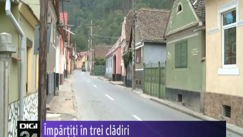 Impartiti in trei cladiri Imagine