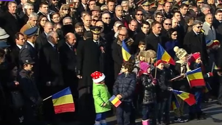 Impresii dupa 1 Decembrie. A. Nastase: „A fost un gest de normalitate cand premierul i-a intins mana presedintelui” Imagine