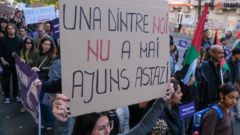 „Impreuna pentru Siguranta Femeilor”. Mars in Capitala si in alte orase din tara: „Femeile nu exista doar ca sa aduca copii pe lume” Imagine