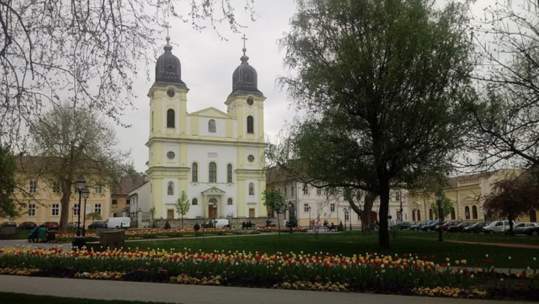 In Arhieparhia de Alba Iulia si Fagaras, clopotele tuturor bisericilor catolice vor fi trase zilnic, pana la funeraliile papei Francisc Imagine
