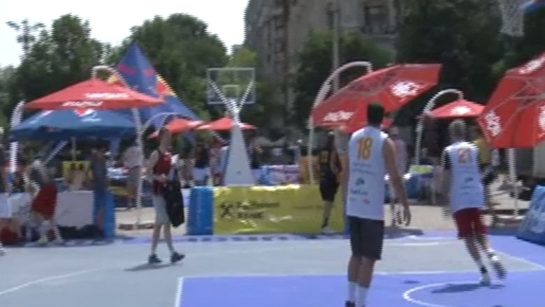 In Capitala are loc cel mai mare turneu de baschet „3 la 3” Imagine