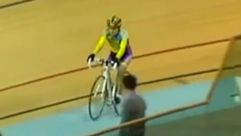 In Cartea Recordurilor, la 102 ani. Un francez a doborat recordul mondial la ciclism pe velodrom Imagine