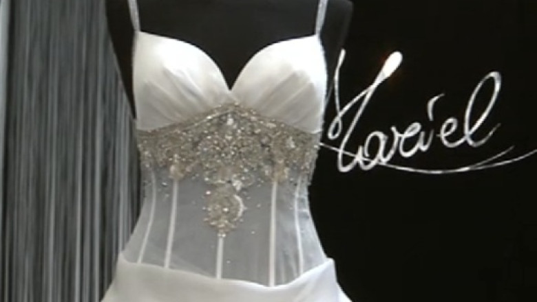 In cautarea rochiei perfecte. Peste 200 de expozanti si-au prezentat ofertele la targul de nunti din Capitala Imagine