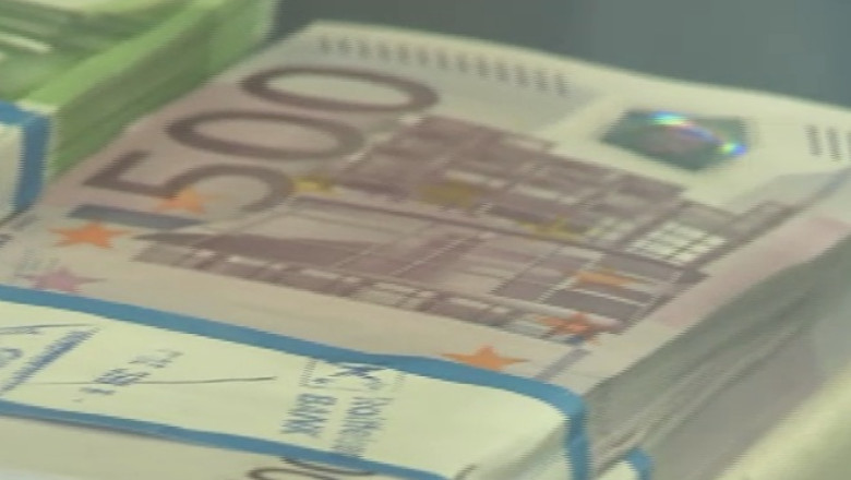 In doar trei luni, Fiscul a blocat conturi bancare in valoare de un miliard de lei Imagine