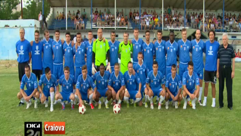 In iarba, dupa doi ani, doua luni si zece zile. FC Universitatea Craiova a castigat amicalul cu FC Bals disputat la Calafat Imagine