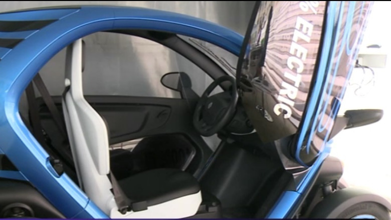 In Romania sunt mai putin de 50 de masini electrice si doar doua borne de alimentare Imagine