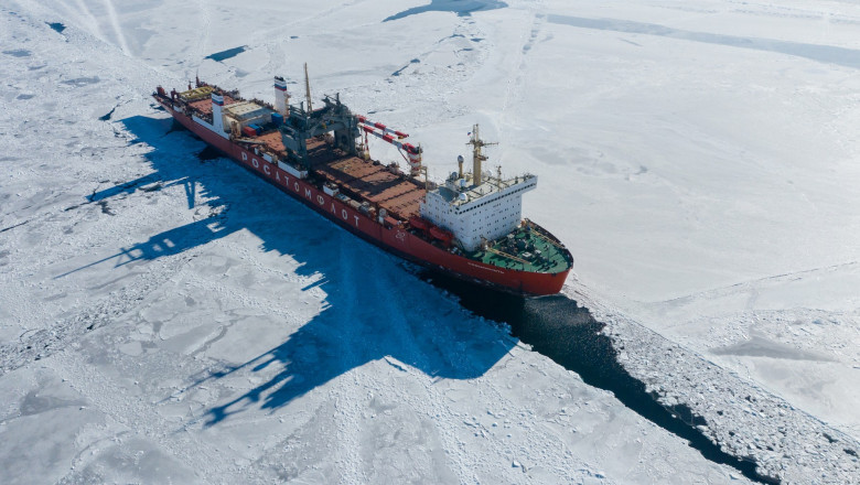 Inaintea summitului Trump-Putin, SUA au analizat utilizarea spargatoarelor de gheata ruse pentru exploatarea gazelor in Alaska Imagine