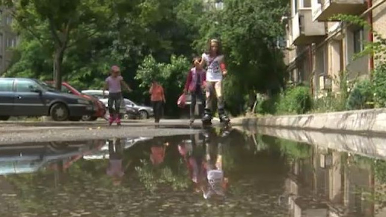 Inaugurare ratata, cu balti si buruieni Imagine