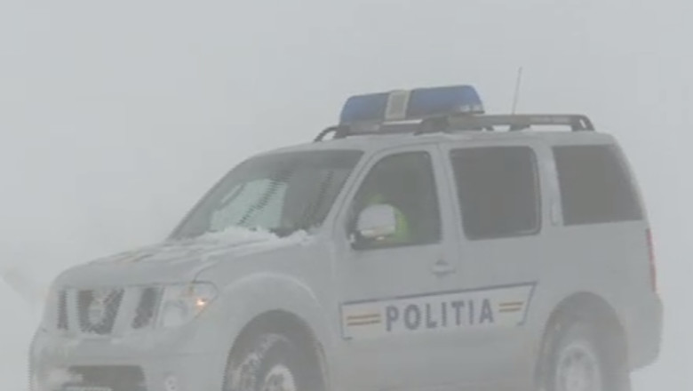 Inca doi turisti blocati pe Transalpina. Ei au fost gasiti de dimineata Imagine