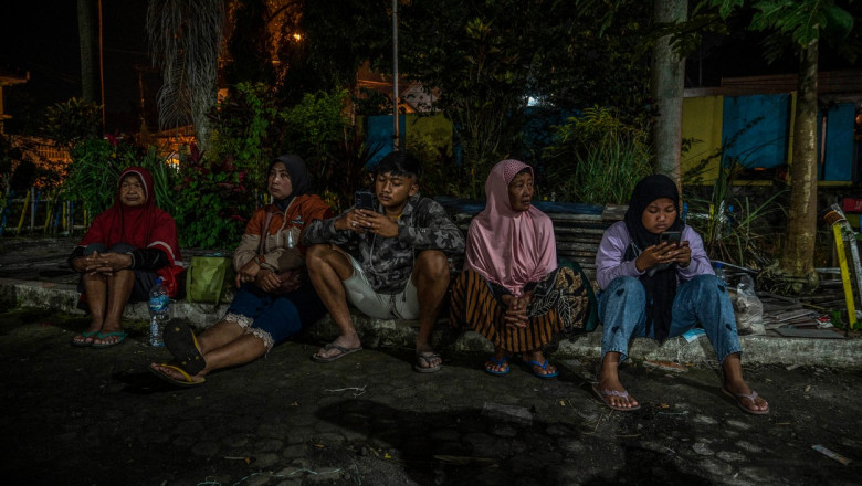 Inca un cutremur puternic in Indonezia, la doua saptamani dupa seismul in care au murit 300 de oameni Imagine