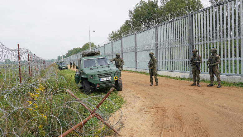 Inca un „obiect zburator” s-a prabusit in Polonia, aproape de granita cu Belarus Imagine