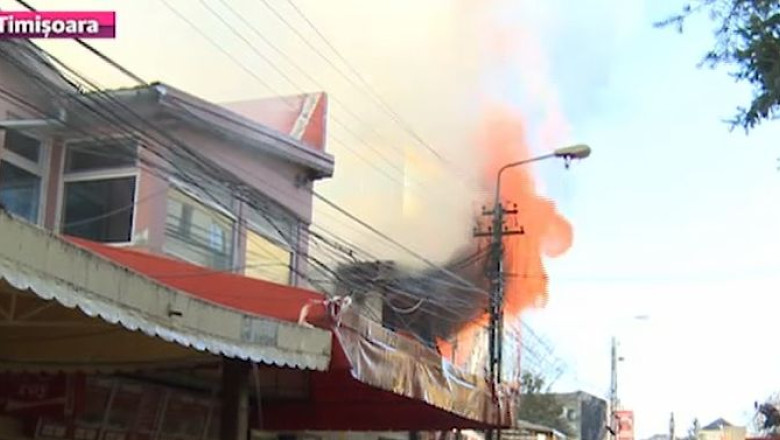 Incendiu de proportii in Complexul Studentesc din Timisoara: au ars un restaurant si doua fast-food-uri Imagine