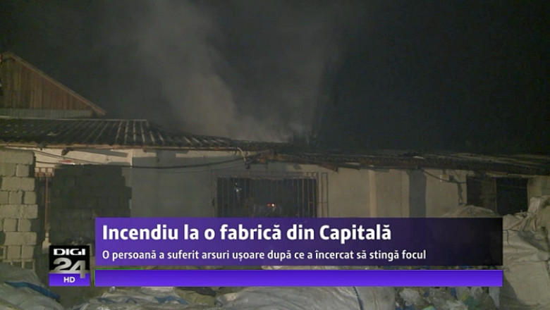 Incendiu in Bucuresti: Acoperisul unui depozit de mase plastice a ars in intregime Imagine