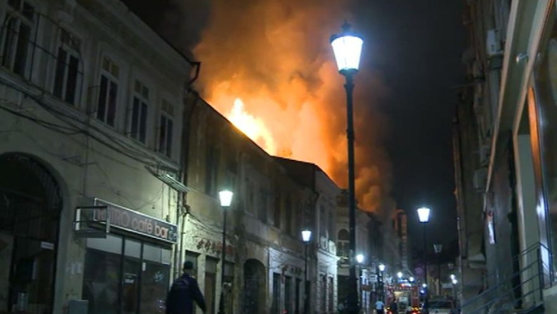 Incendiu in Centrul Vechi al Capitalei: „Oricand exista riscul sa sarim in aer cu totii” Imagine