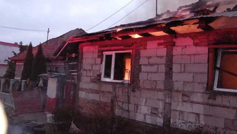 Incendiu in Mures: Un copil a ajuns in stare grava la spital, dupa ce locuinta in care se afla a fost cuprinsa de flacari Imagine