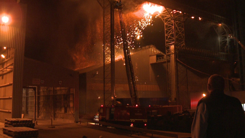 Incendiu in Portul Constanta  Imagine