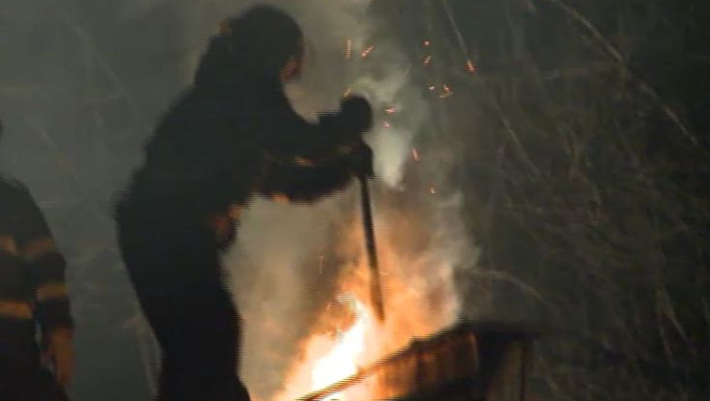 Incendiu intr-un bloc din Drumul Taberei Imagine