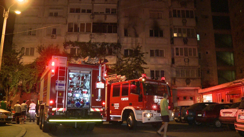 Incendiu intr-un bloc din Timisoara. Locatari evacuati, un batran a suferit arsuri pe 80% din suprafata corpului! Imagine