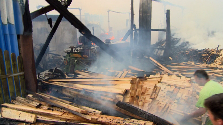 Incendiu la un gater din Covasna Imagine