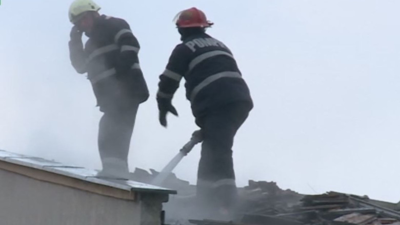 Incendiu la uzina Carbochim Imagine