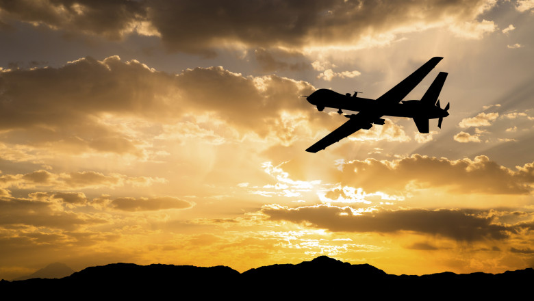 Incendiu masiv la un depozit de petrol din Soci dupa un atac cu drone al Ucrainei. Zborurile au fost suspendate Imagine