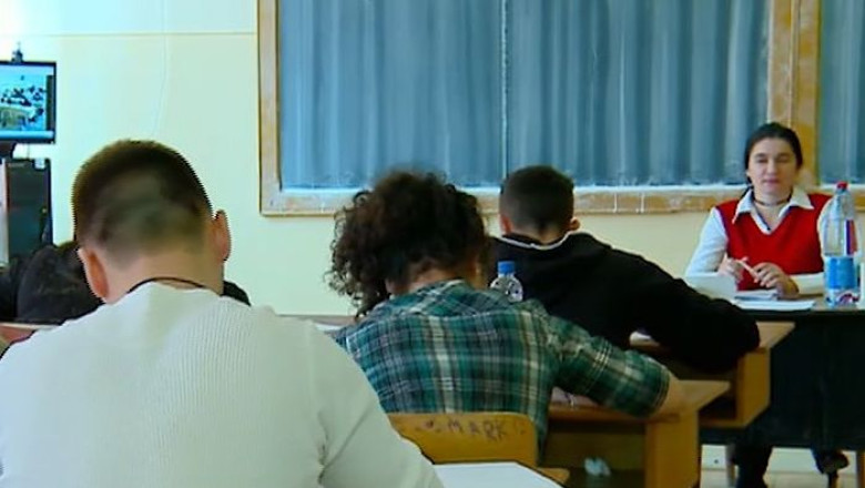 Incep probele scrise la Bacalaureat. Peste 1.800 de candidati s-au inscris la sesiunea de toamna a examenului  Imagine