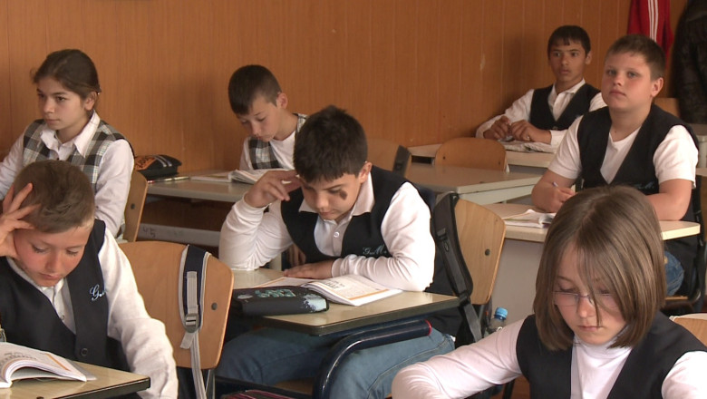 Incepe Targul ofertelor educationale sub sloganul „Alege Educatia! Este calea catre viitorul tau" Imagine